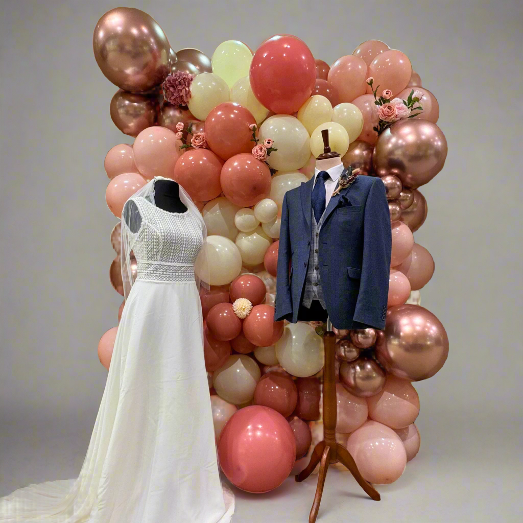 Organic Freestanding Balloon Wall