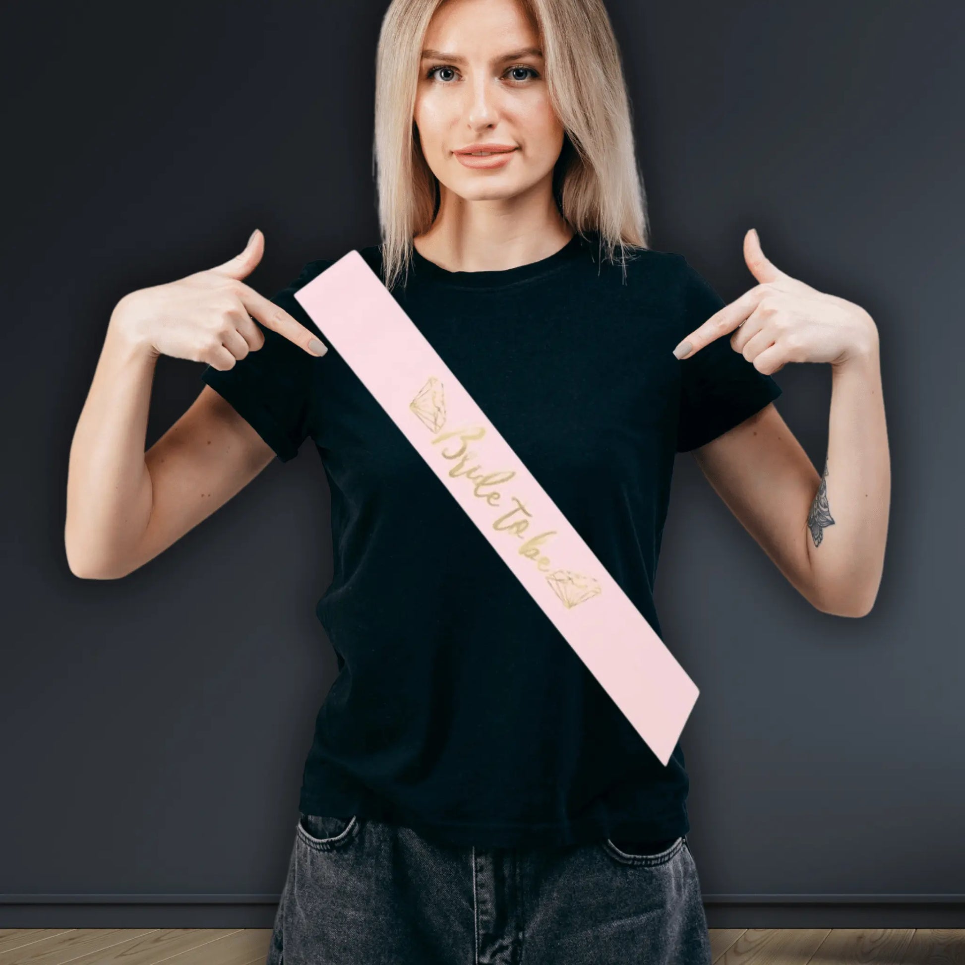 Elegant "Bride To Be" Sash