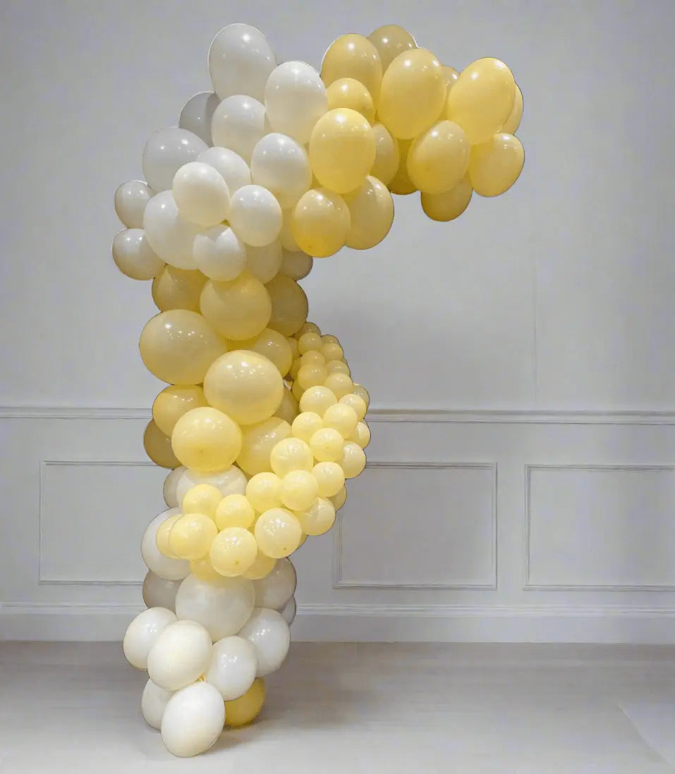 Organic Balloon Half Arch