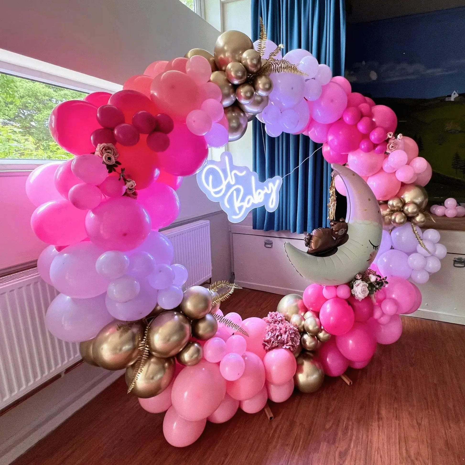 Organic Balloon Hoop Arch – Elegant Display Package